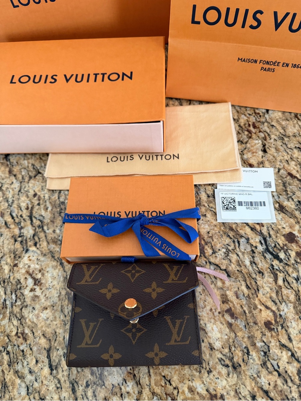 Louis Vuitton compact victorine Monogram Wallet NWT box dust bag